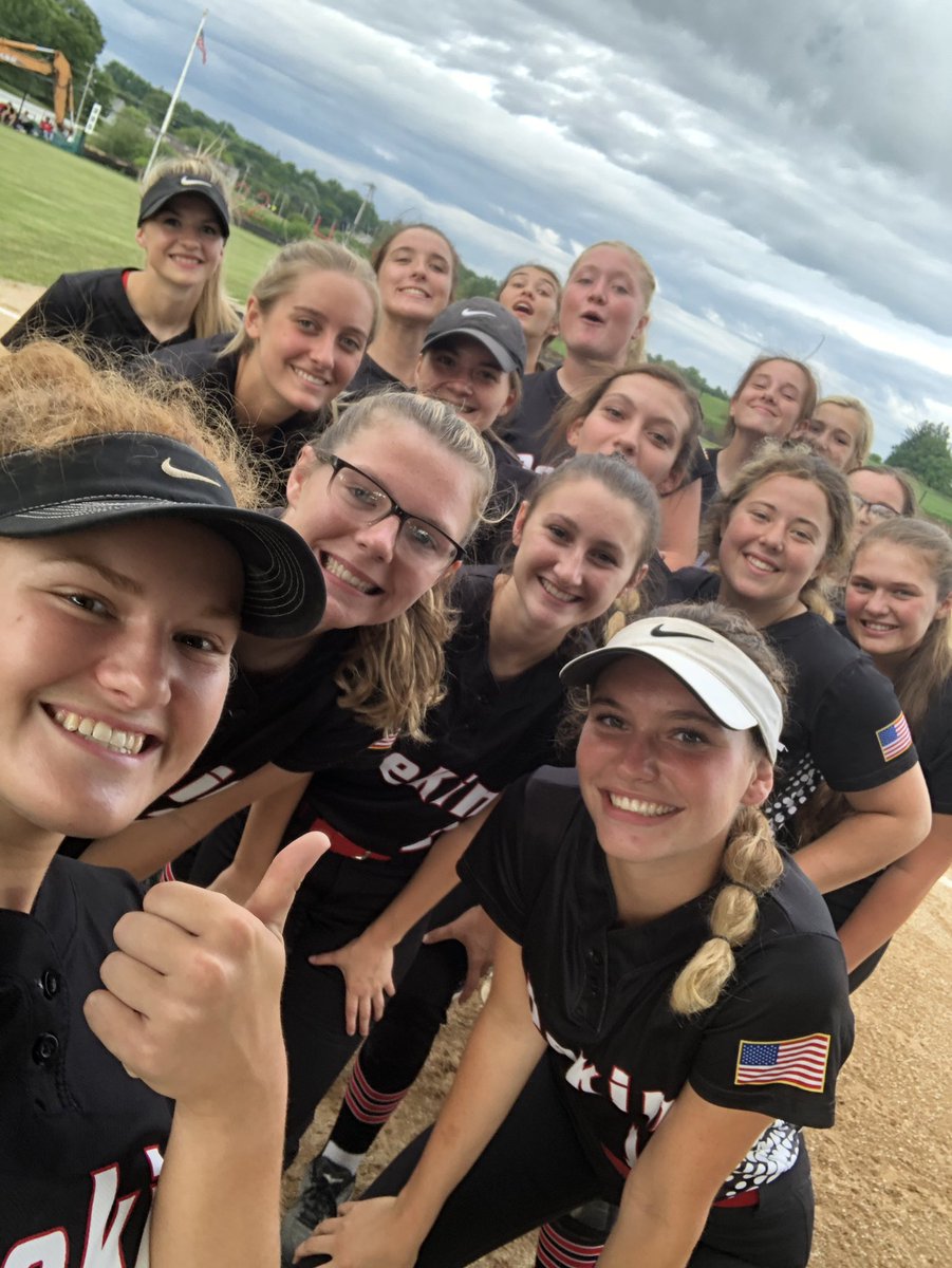 pekinsoftball1's tweet photo. The girls fell short last night at West Branch 1-2 to end their season. It was a well fought game and the girls played hard. Good luck to our seniors as they begin a new adventure! https://t.co/0RIqUnCc4R
