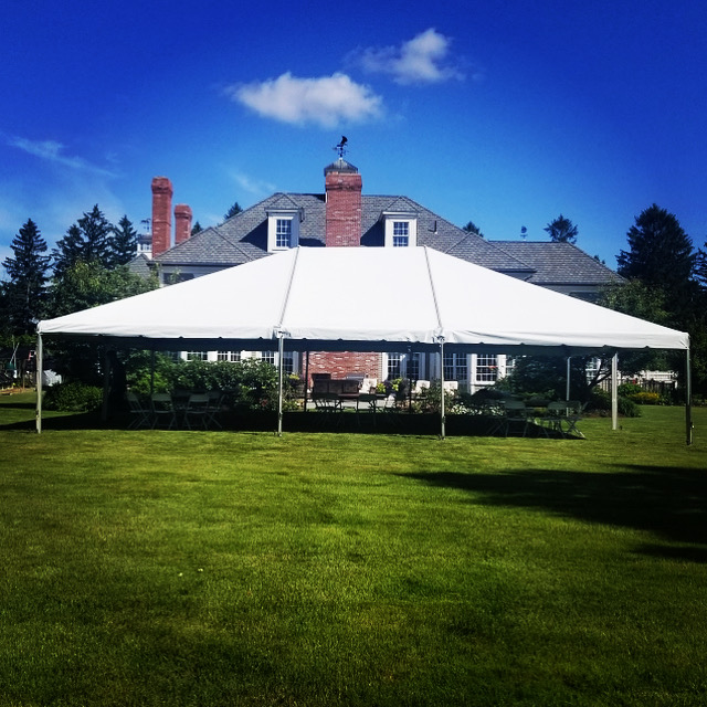 aTentForRent's tweet photo. We are happy to see our clients able to gather in small groups to see their friends and family again! We think smaller gatherings are more intimate and less overwhelming for the hosts. https://t.co/Hs0y07UHiX