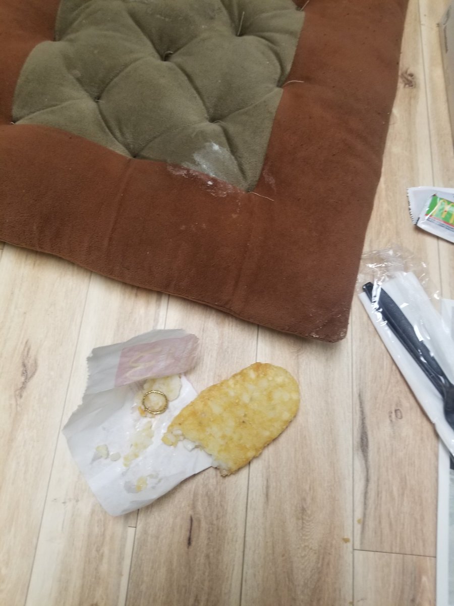 Shimifrez's tweet photo. Ring in a a hashbrown. #mcd almost choking my son. #dangerous https://t.co/ljSg1Pt7qG