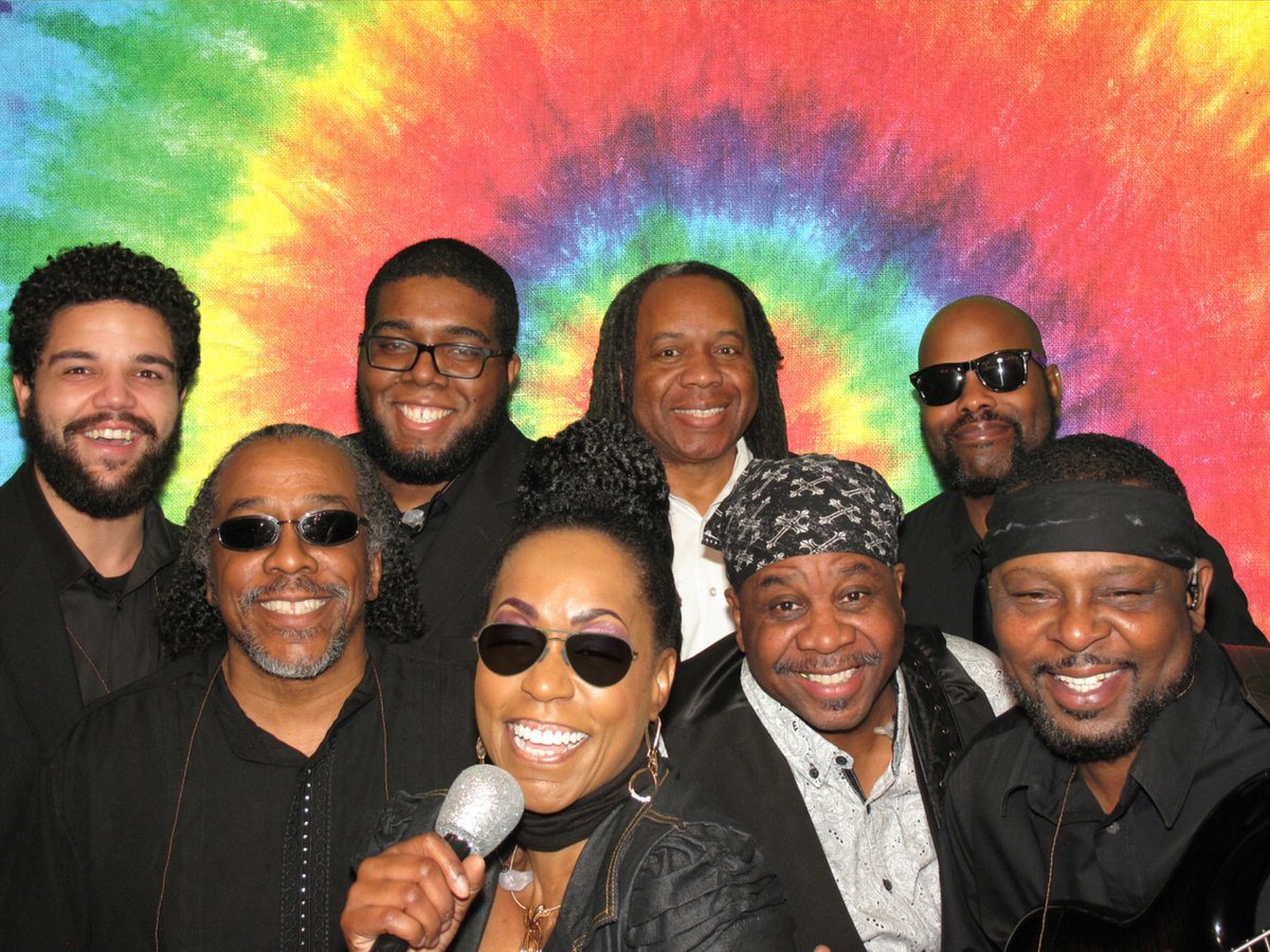 FishersParks's tweet photo. Socially distant concerts are coming to the #NPDAMP! We are so excited to announce a limited-capacity series of shows for our 2020 season. See the lineup: https://t.co/iEw8zXrH1j @ToyFax @huckleberryfunk https://t.co/C4Xnv8p7wx
