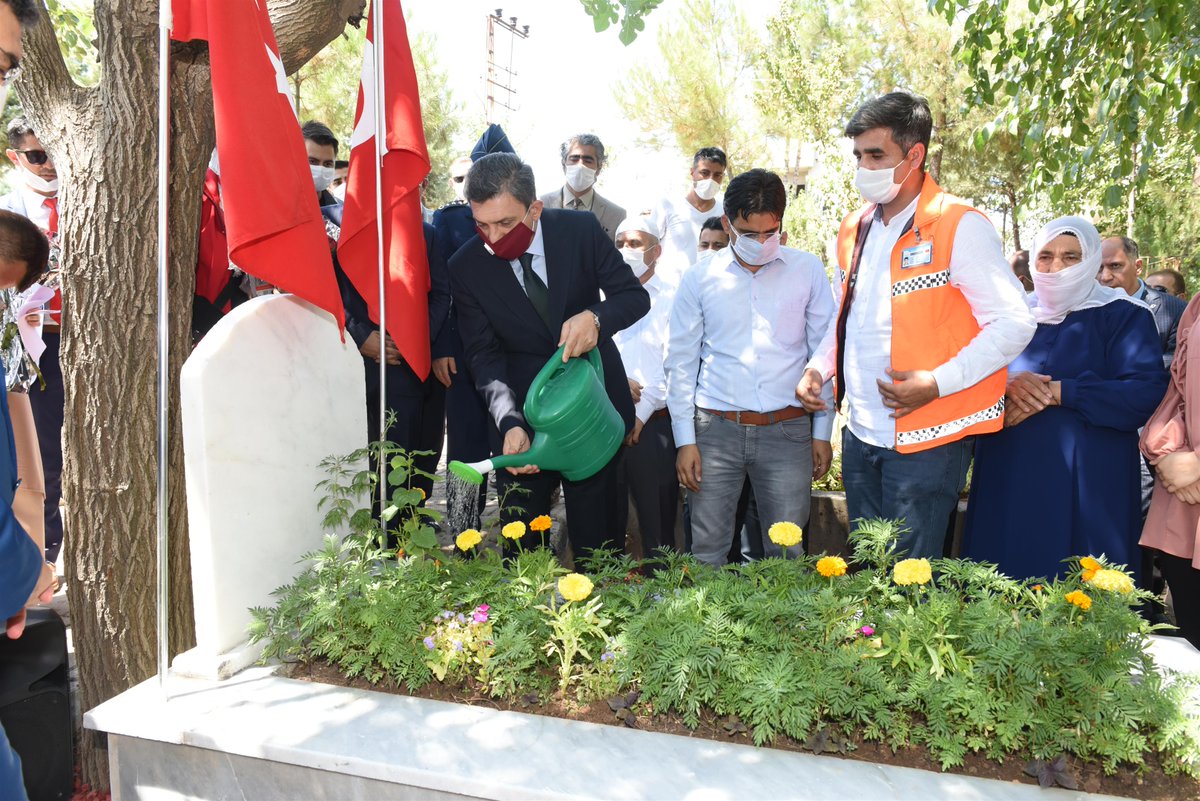 batmanvaliligi's tweet photo. 15 Temmuz Şehidimizin Diploması Ailesine Gönderildi
https://t.co/GV41OcGxcX https://t.co/iUscaLkgqo