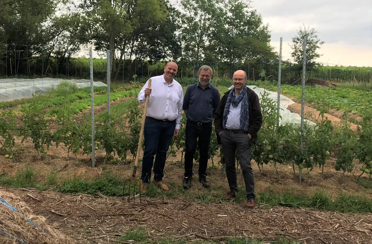 La visite de l'Alsace continue et aujourd'hui j'ai la main verte.

A l'occasion de ma rencontre avec Pierre HOERTER, président de la société coopérative #Solivers, il m'a présenté quelques uns de ses projets d'accompagnement. [...] 

linkedin.com/posts/radoine-…