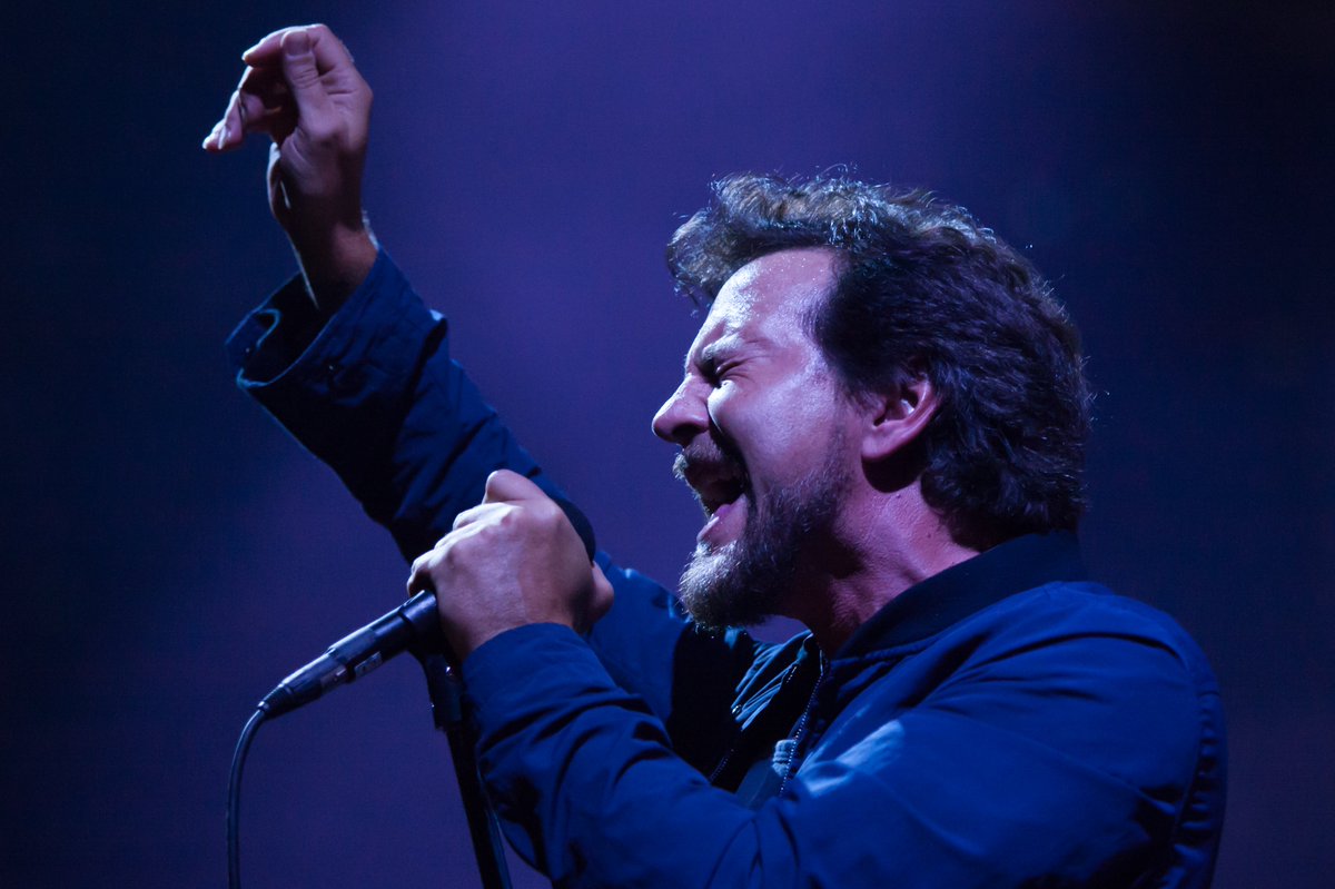 canadalifeplace's tweet photo. #TBT 7 Years ago @PearlJam took over @BudGardens for a week of rehearsals, ending the week with an epic performance to a sold-out crowd on July 16, 2013! 🙌🎶 If you were there let's see your pictures! 📸 https://t.co/dGQ11hPwKR