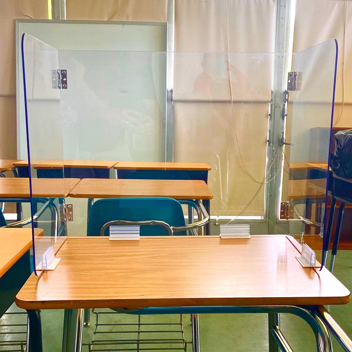blissimprints's tweet photo. Bliss Student Desk Shields will officially be on school desks from coast to coast, protecting students and teachers with a clear view of each other. Shown 4mm. Shop https://t.co/NIlfz6PLdK 
#sneezeguard #studentshields #deskguard #deskguards #teacher #deskshield #deskshields https://t.co/XbF3EGDaNX