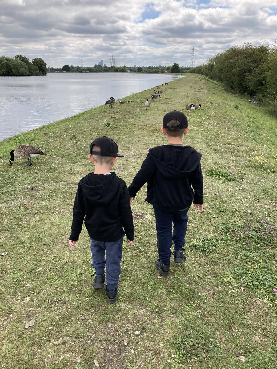 nikkibairdy's tweet photo. @MrsVelia @UL_Year2 @WalthamstowPrim #ELSportsDay last day completed. Walk around wetlands. https://t.co/fA8RGLwPkN