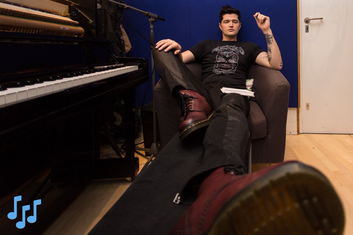 Catheri33297324's tweet image. Throwback to 2016 😍😍❤️ #dannyodonoghue #TheScriptStudio #creatingthemagic #inspiration #music #newmusic @thescript @TheScript_Danny @glenofthepower #TheScriptFamily