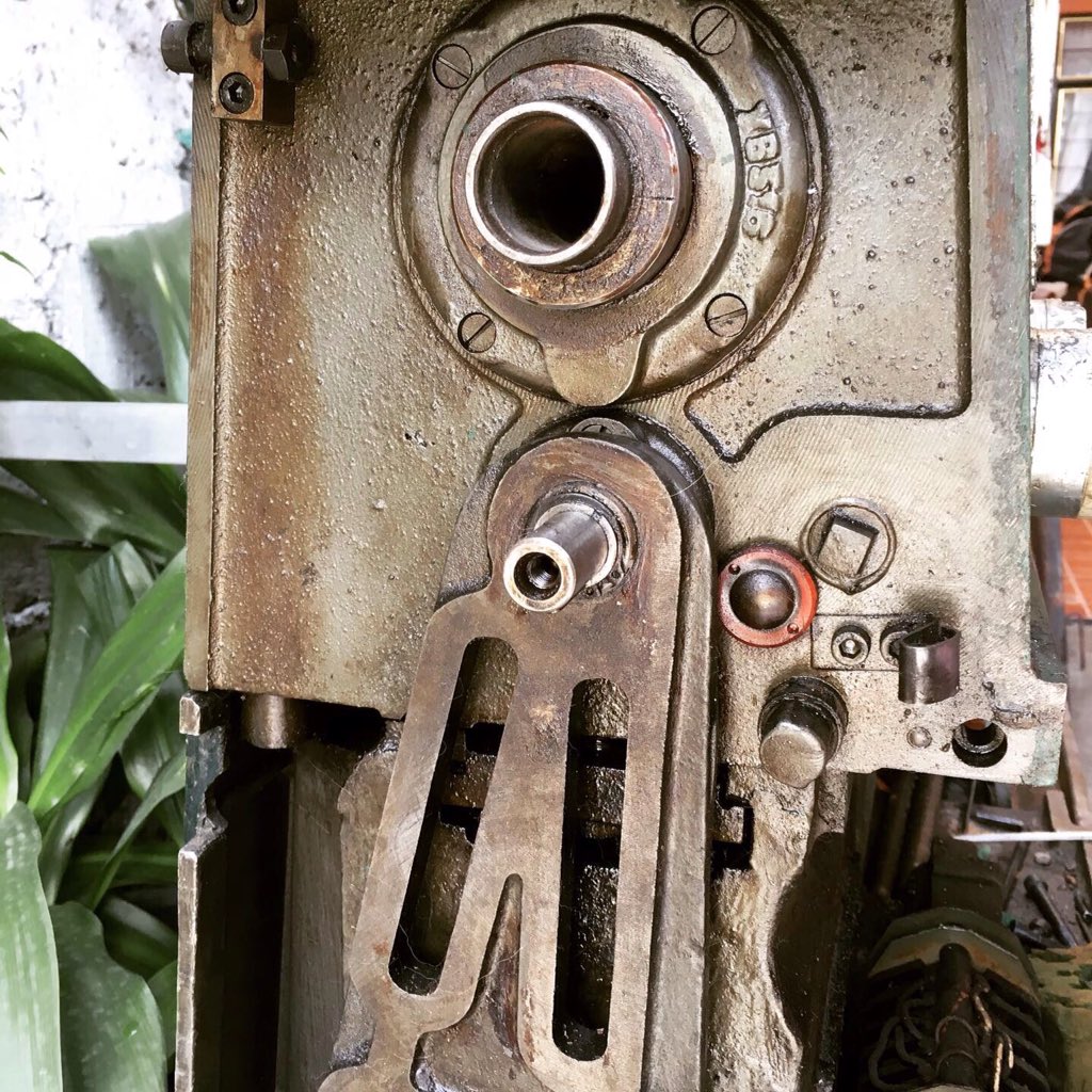 mic_industrial's tweet photo. Restoration of Lathe. #MIC 🇲🇽#MantenimientoIndustrial #Torno #Lathe #MecánicaIndustrial https://t.co/HFkus736FM