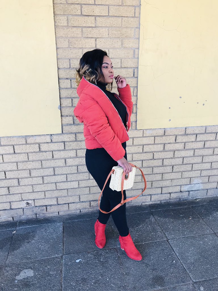 Leesedi_m's tweet photo. Orange is the new black.🍊 https://t.co/LanEqB1N9l