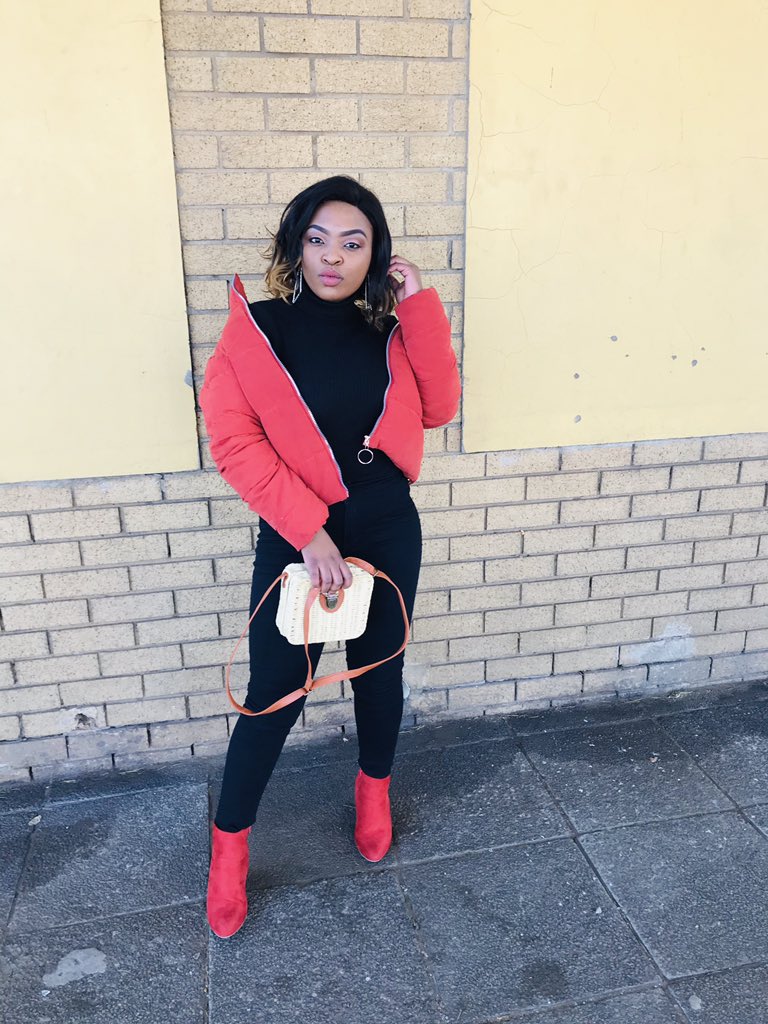 Leesedi_m's tweet photo. Orange is the new black.🍊 https://t.co/LanEqB1N9l