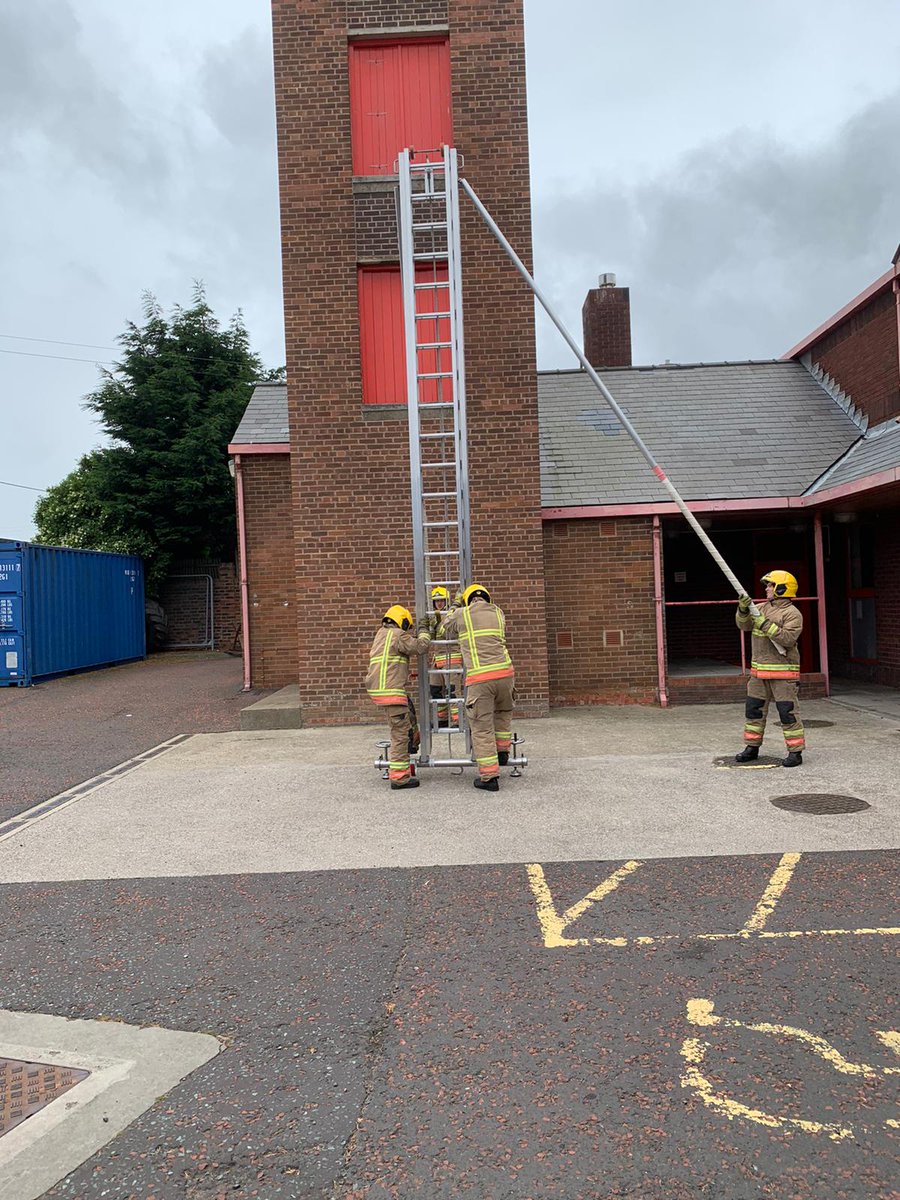 CDDFRS's tweet photo. On Thursdays we throw... throw lines!
Here's Seaham Day Crew taking part in throw line training following ladder drills in the yard earlier today 💜🚒
#AlwaysReady #ThrowBagThursday 💜 https://t.co/79FS20Zswu