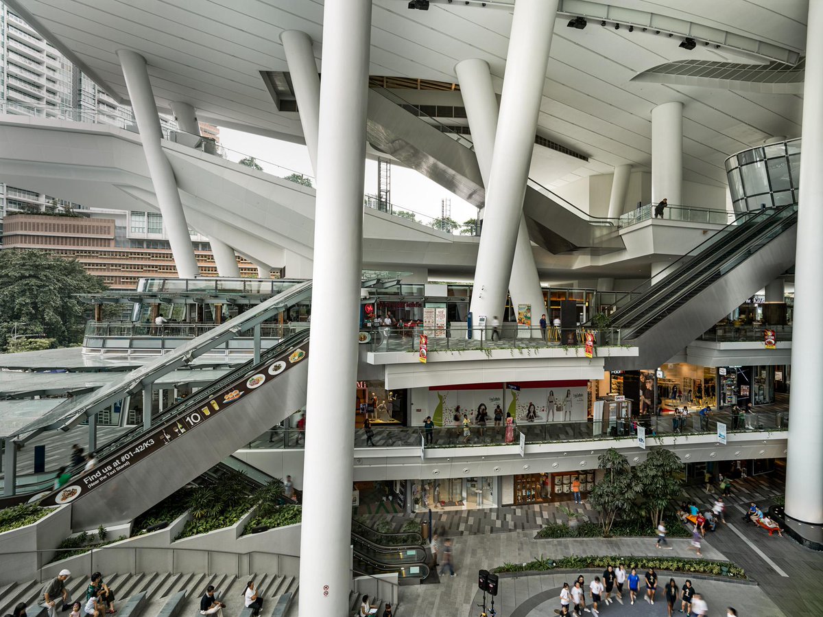 DuchannesPAC's tweet photo. ㅤ
What is remarkable is the strength of its imagery, the fluidity with which both the uses and the forms flow into each other, and the amount of open-air civic space provides.

The building creates an environment that blended into a comfortable tropical environment.
ㅤ https://t.co/ip4okwp3Lg