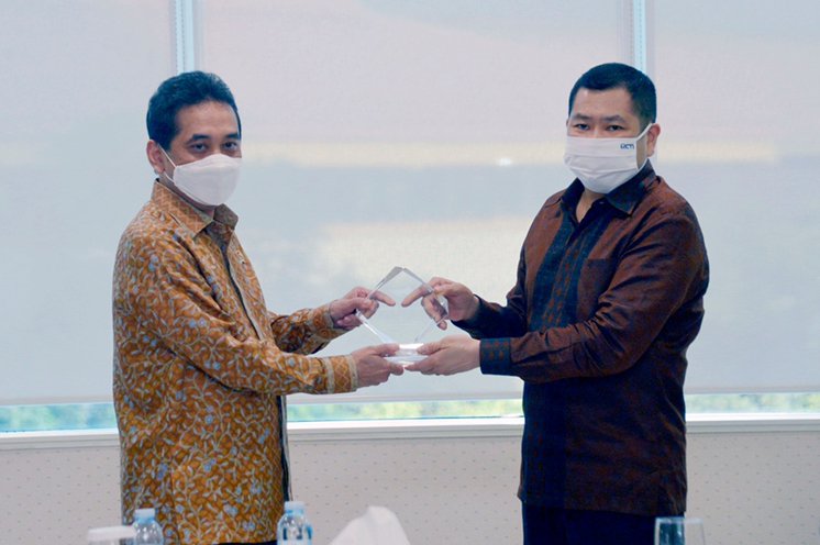 agusuparmanto's tweet photo. Beberapa waktu lalu saya melakukan kunjungan ke MNC Group di Inews Tower, Kebon Sirih, Jakarta Pusat, bertemu dengan Executive Chairman MNC Group, Bapak Harry Tanoesoedibjo. https://t.co/Pq2fKZNWnP