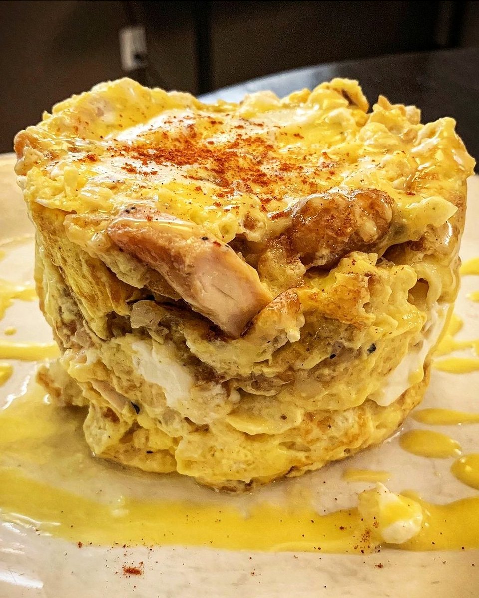 Syruprestaurant's tweet photo. Our Mile High Tower is truly unique; a delicious mixture of Scrambled Egg, Smashed Tots, Chicken, Mushrooms, Onions, &amp; Cream Cheese stacked high then topped with Hollandaise!
Photo credit Instagram @ middlenamehangry

https://t.co/5tk2ryaBwJ 
#syruprestaurant #denver #brunch https://t.co/VJiD0lHaNo