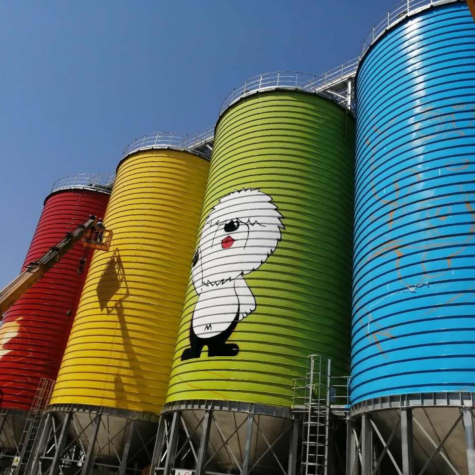 FamsunL's tweet photo. Gambol Group es uno de los grandes productores de alimentos para mascotas en China y Asia. Gambol y FAMSUN cooperan durante años para establecer la fábrica de alimentos para mascotas y FAMSUN ya suministró cinco líneas de comida para mascotas completas para su rápido desarrollo. https://t.co/9eJFgw3sF3