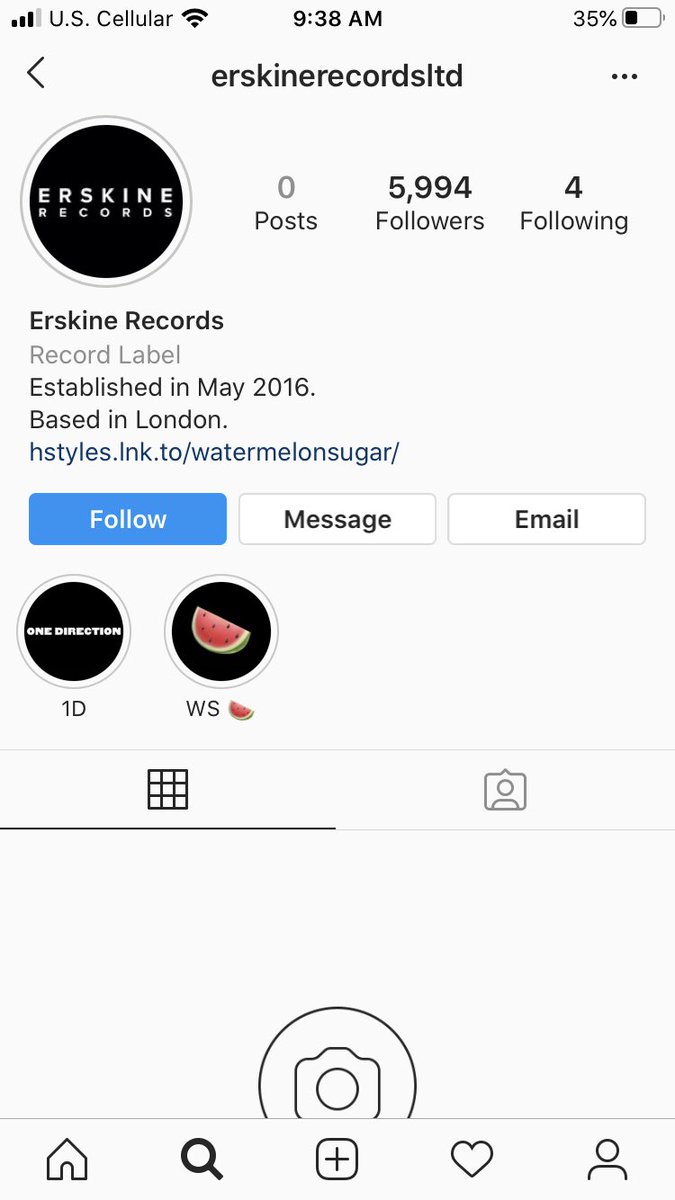 AbbyAbbyb1's tweet photo. So, Harry’s record label is posting something about One Direction now?! OKAY! WHAT IS HAPPENING?!! #OneDirection2020 #OneDirectionReunion #OneDirectionIsComing #OneDirectionComeBack https://t.co/m6lSYye4yr