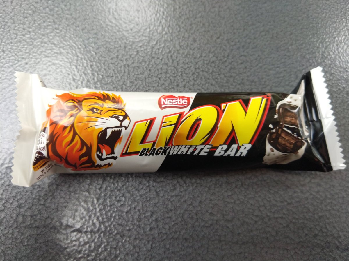 ControleurPM733's tweet photo. Chez mes nouveaux "meilleurs amis" (certains diront "dealers") #Funso #GareMontparnasse, j'ai trouvé ce #Lion qui, je l'espère, me fera rugir de plaisir. 😜 https://t.co/fVLA4lCEpb
