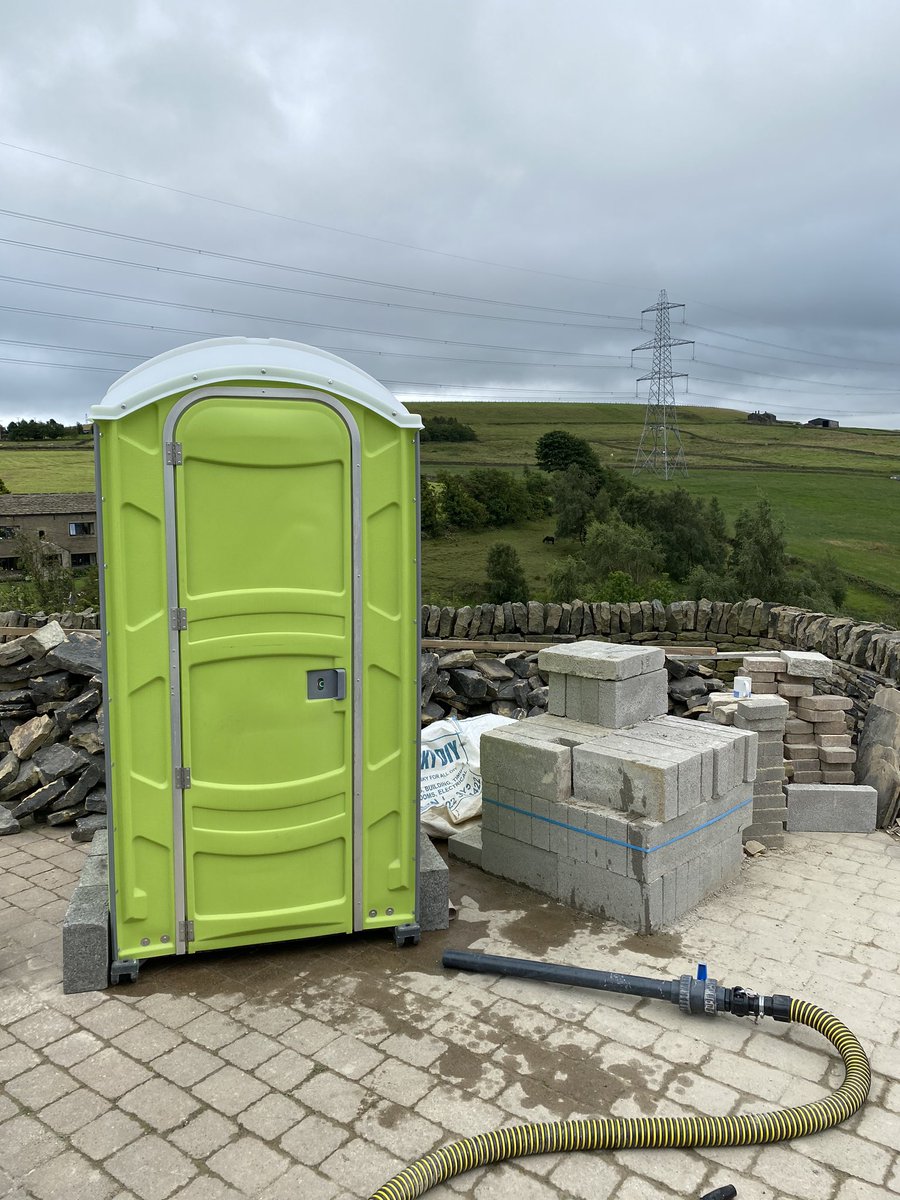 fast_loo tweet picture