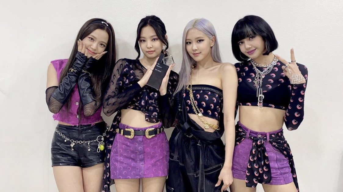 PopBase's tweet photo. BLACKPINK reaches a new peak of 22 MILLION monthly listeners on Spotify.

They become the first K-Pop act in the platforms history to hit this milestone. https://t.co/vpQhowv0hh