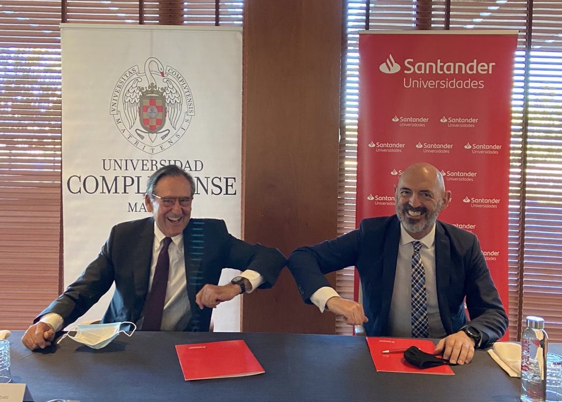 unicomplutense's tweet photo. La Complutense y @santander_es renuevan su colaboración para seguir apoyando la #educación, #investigación, la #empleabilidad y el #emprendimiento universitario...
https://t.co/3jqNcKaN4e
#juntospodemos https://t.co/4YZnffxBIY