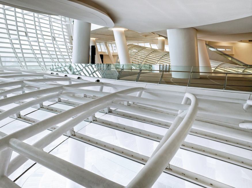 DuchannesPAC's tweet photo. ㅤ
The Duchannes Performings Arts Centre also has a mix of 60 percent restaurants and food-service and 40 percent retail on its first floor.

Freestanding escalators also elevators take the visitors up to even more outdoor spaces, which serve as pre-function gathering areas. 
ㅤ https://t.co/TPDuePtgy1