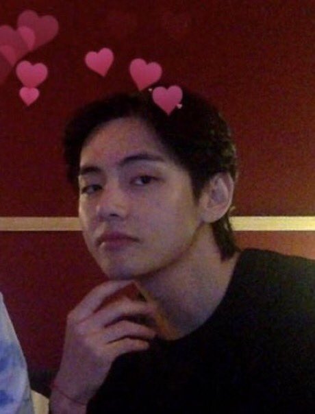the power taehyung’s forehead holds— a thread