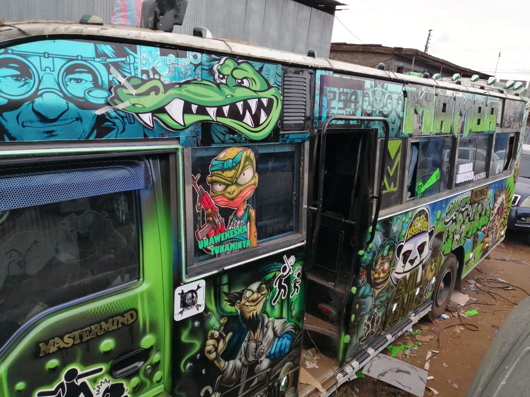 MatwanaCulture's tweet photo. Now fitted with a 50inch Hater Screen!
Coming Back Soon : Master Mind Representin Route 35/60 #Jplc #Kci #Lithiumized #AudioPlay
#Matatu #LongLiveTheMatatuCulture
#MatwanaMatatuCulture https://t.co/1yiz4DS0Ne https://t.co/hQ5742OgDH