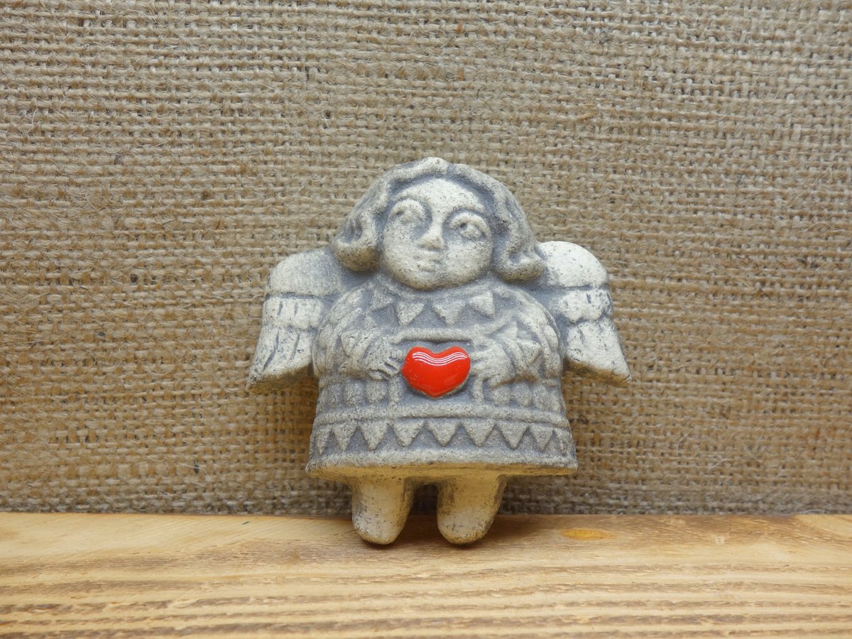 havshin's tweet photo. Excited to share the latest addition to my #etsy shop: Ceramic angel +figurine with red heart +Height 3.35" +angel charm +red heart + angel decoration https://t.co/dmqb1tt5iq #beige #red #mothersday #angelfigurine #potteryfigurine #ceramicangel #ceramicangels #angelorn https://t.co/ajQdxo3xIA