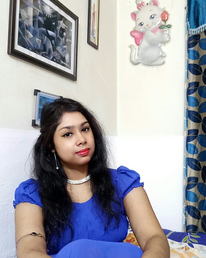 Arpita___Das's tweet photo. Old Normal ๐
#throwbackpic #loveforblue #favouritecolour #selfielove #durgapuja2019 #durgapujo #bengalifestival #bengaligirl #proudbong
#StayHome #StaySafe https://t.co/KgTfU6Wfs3