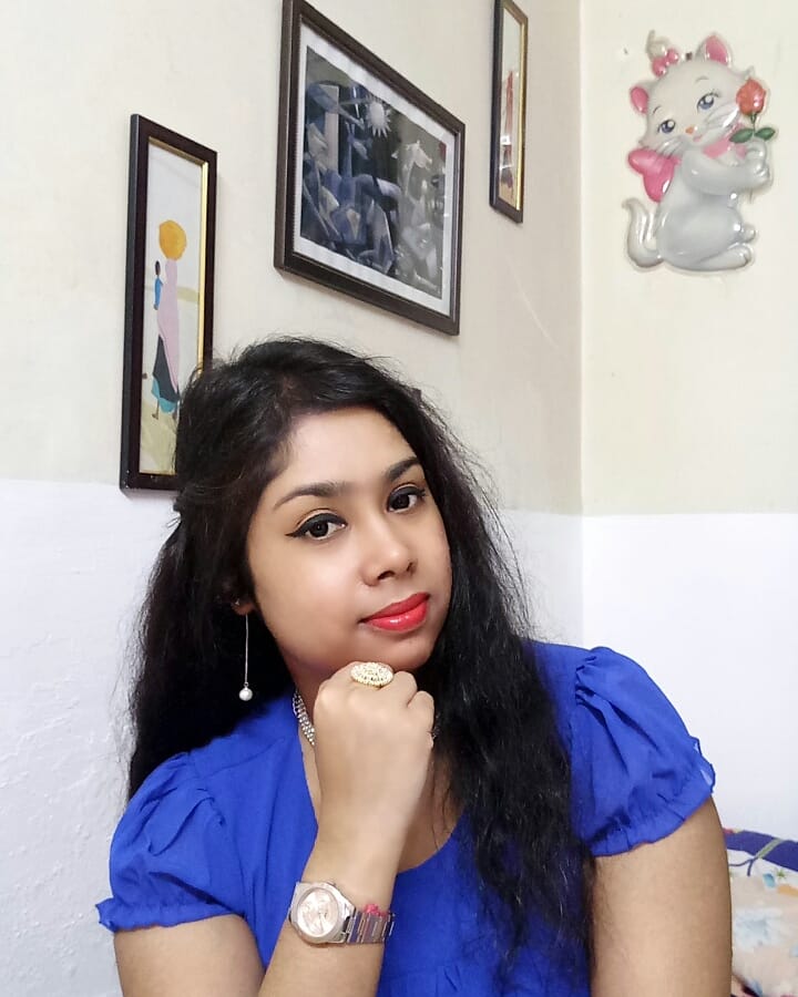 Arpita___Das's tweet photo. Old Normal ๐
#throwbackpic #loveforblue #favouritecolour #selfielove #durgapuja2019 #durgapujo #bengalifestival #bengaligirl #proudbong
#StayHome #StaySafe https://t.co/KgTfU6Wfs3