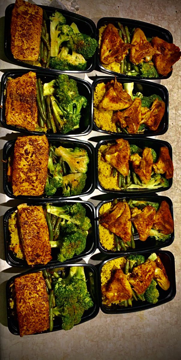 fryinmekrazy's tweet photo. HEALTHY DOESN’T HAVE TO BE BORING MY MEAL PREP I DID FOR A CLIENT @SHAQ @SteveHarveyFM @MasterPMiller
#BlackLivesMatter #fryinmekrazy #BlackOwned #fryinmekrazyrecipe #letsgetkrazy #HEALTHYDOESNTHAVETOBEBORING https://t.co/gX5BwVpDtW