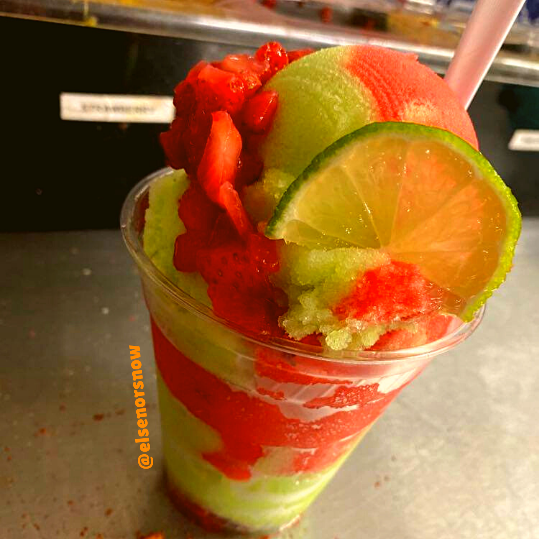 elsenorsnow's tweet photo. A refreshing twist of sweet😇 and tart😚! The Strawberry Limeade Shaved Ice Creation is made of Strawberry 🍓&amp; Lime 🍈 Shaved Ice and Fresh Strawberries
#strawberrylimeade #purosanantonio #sanantoniofood #sanantonioeats #safoodie #mexicancandy #chamoy #texmex #texmexfood #utsa https://t.co/PeqcTHVRJ0
