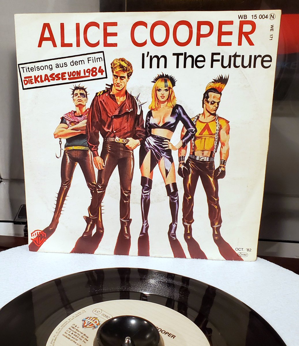 45PictureSleeve's tweet photo. Alice Cooper - "I'm The Future". 1982, Warner Bros. (WB 15 004), German pressing. From the film "Class Of 1984". @alicecooper @lalisalanglois #45rpm #vinyl #vinylrecords #vinylcollection #punk #timothyvanpatten #classof1984 https://t.co/qg4dJiIGVI