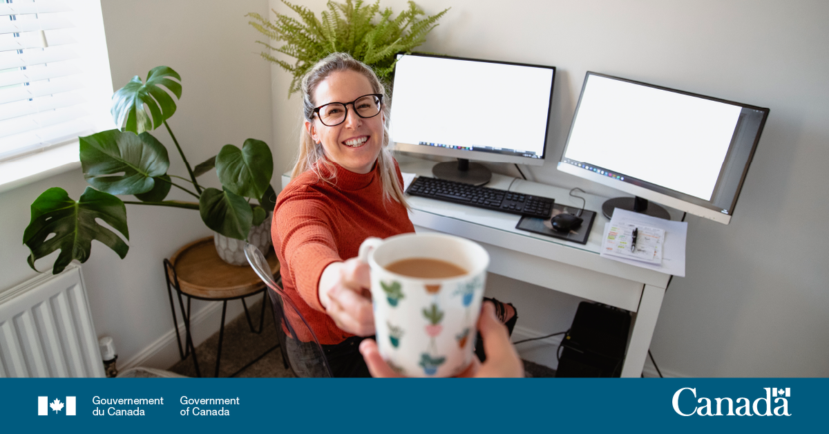 SCT_Canada's tweet photo. Ce #JeudiMerci est dédié à tous les employés du #GC. 

Nous vous remercions pour la persévérance et le dévouement dont vous avez fait preuve au cours des derniers mois pour servir le 🇨🇦. #PlusFortsEnsemble https://t.co/xSIg2Tv2zH