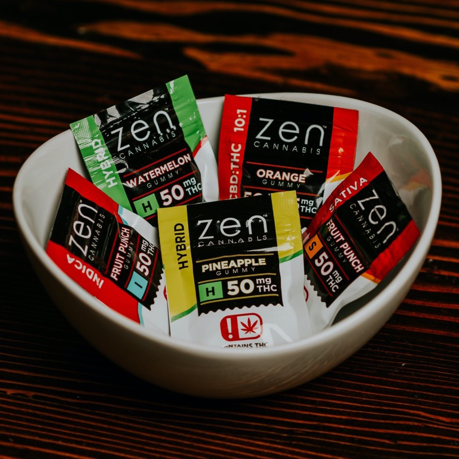 CannalineM's tweet photo. Modern packaging and edible that is the epitome of the word zen 🙌 https://t.co/P5xo0510Nb