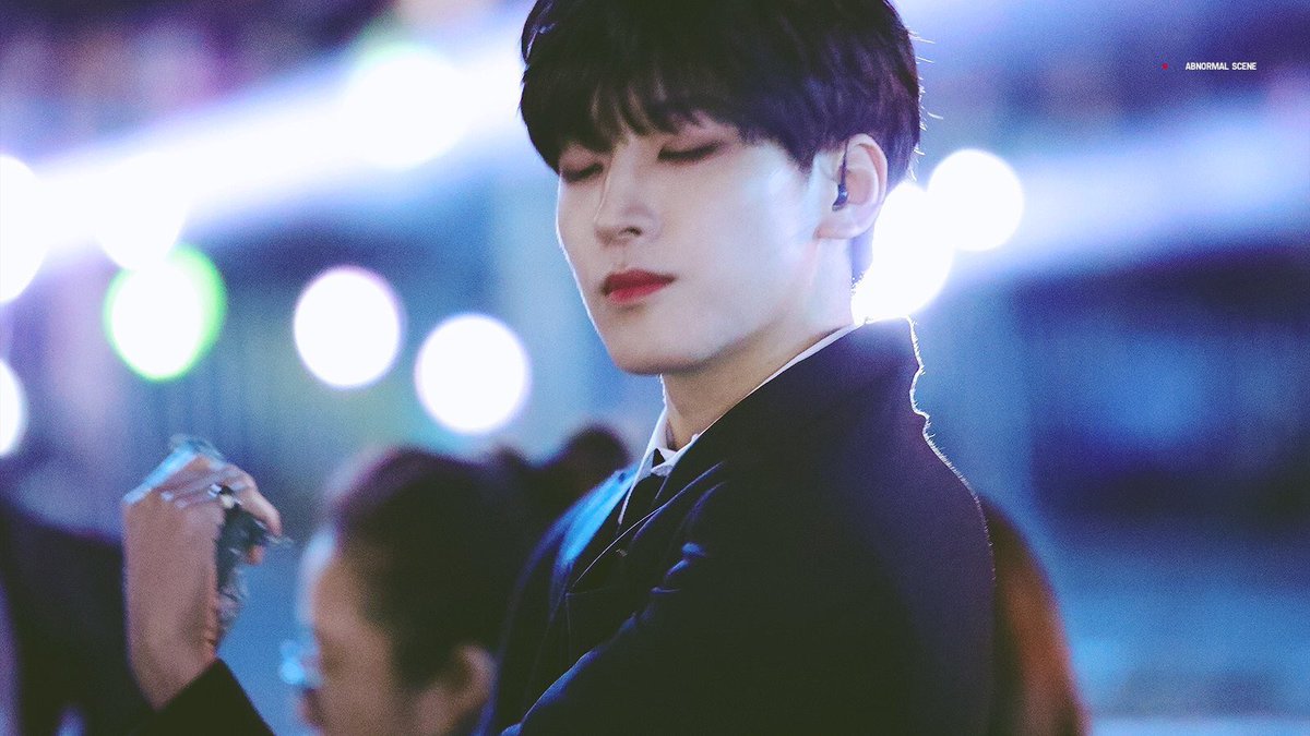 S_onyn's tweet photo. #여름밤_별빛같은_원우야_생일축하해 
#MyYouthWONWOOday

夏の男ウォヌくんお誕生日おめでとう https://t.co/U59Xgj2SJH