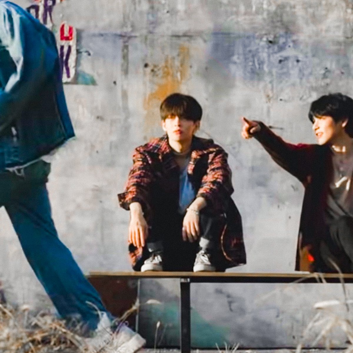 ᵗⁱⁿʸ ᴊᴜɴɢ sᴜʙɪɴ ( ´•̥-•̥` )