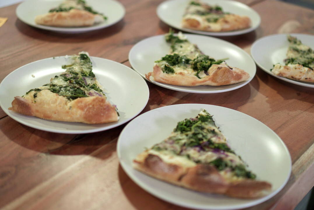 ME__digital's tweet photo. Another "Feierabend" - another Pizza &amp; Beer night 🍻 🍕 https://t.co/IxBFvjMUKu