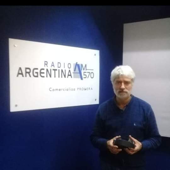 fsuperclasico's tweet photo. Este Domingo 19 de Julio del 2020 a las 16 Horas #FútbolSuperclásico #Entrevistas a #RicardoZielinski #RobertoRogel en #RadioArgentinaAM570 con la Conducción de #RobertoDanielPerazzo y un Gran Equipo @VenierNicolas @alberto7219 con toda la información del deporte. https://t.co/UvQn47bWOS