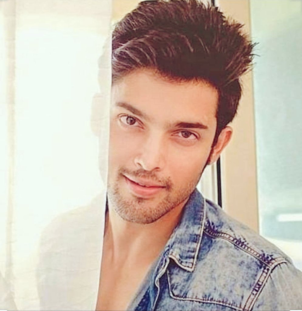 deepshikha3061's tweet photo. Sending you sunshine to brighten your day and warm wishes for a speedy recovery
#GetWellSoonParth @LaghateParth #ParthSamthaan https://t.co/LovomPxmkV