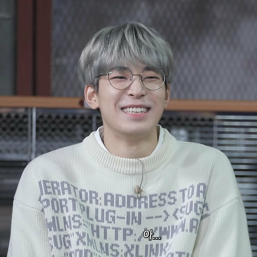 17CARATS_INA's tweet photo. Caratdeul.. buat yang mau ucapin ulang tahun ke Wonwoo bisa pakai hastag dibawah ini yaa :
#여름밤_별빛같은_원우야_생일축하해 
#MyYouthWONWOOday
#Happy_Wonwoo_Day

jangan lupa tetep mention @pledis_17 biar tetep stay di Billboard Social 50. https://t.co/dgvhT4yqJd