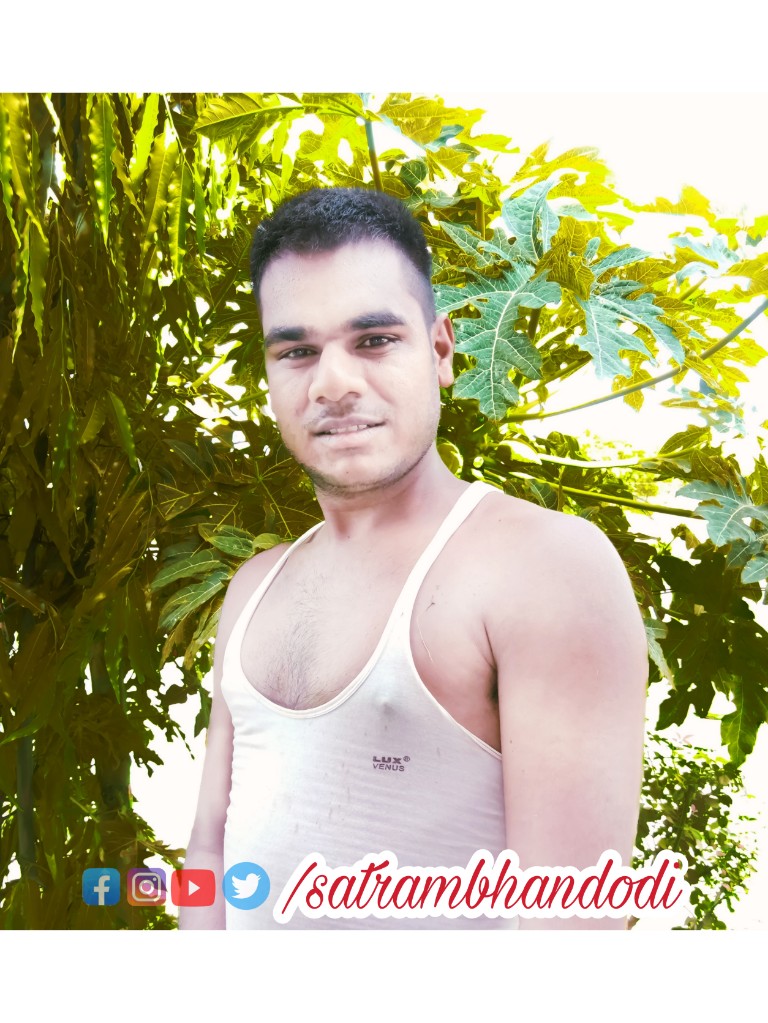 satrambhandodi's tweet photo. बहते पानी की तरह बहते जाओ,
कचरा अपने आप किनारे लग जायेगा।।
Satram Bhandodi 🔰😍📛
#fridaypositivethinking #alltimepositivethoughts #bestthoughts https://t.co/uGNoeVxnJD