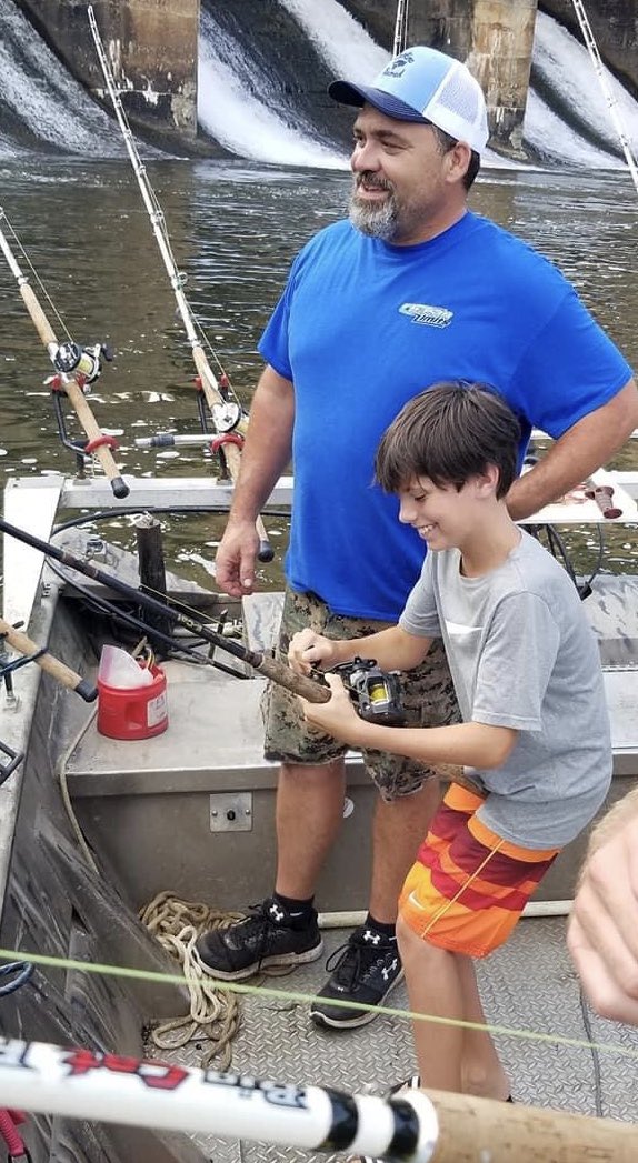 Wicked Cats Guide Service on X: Had a wonderful time last night with  friends, David, Tammy, and Jackson May. Didnt take long and the fish were  on at Tillery. We had great