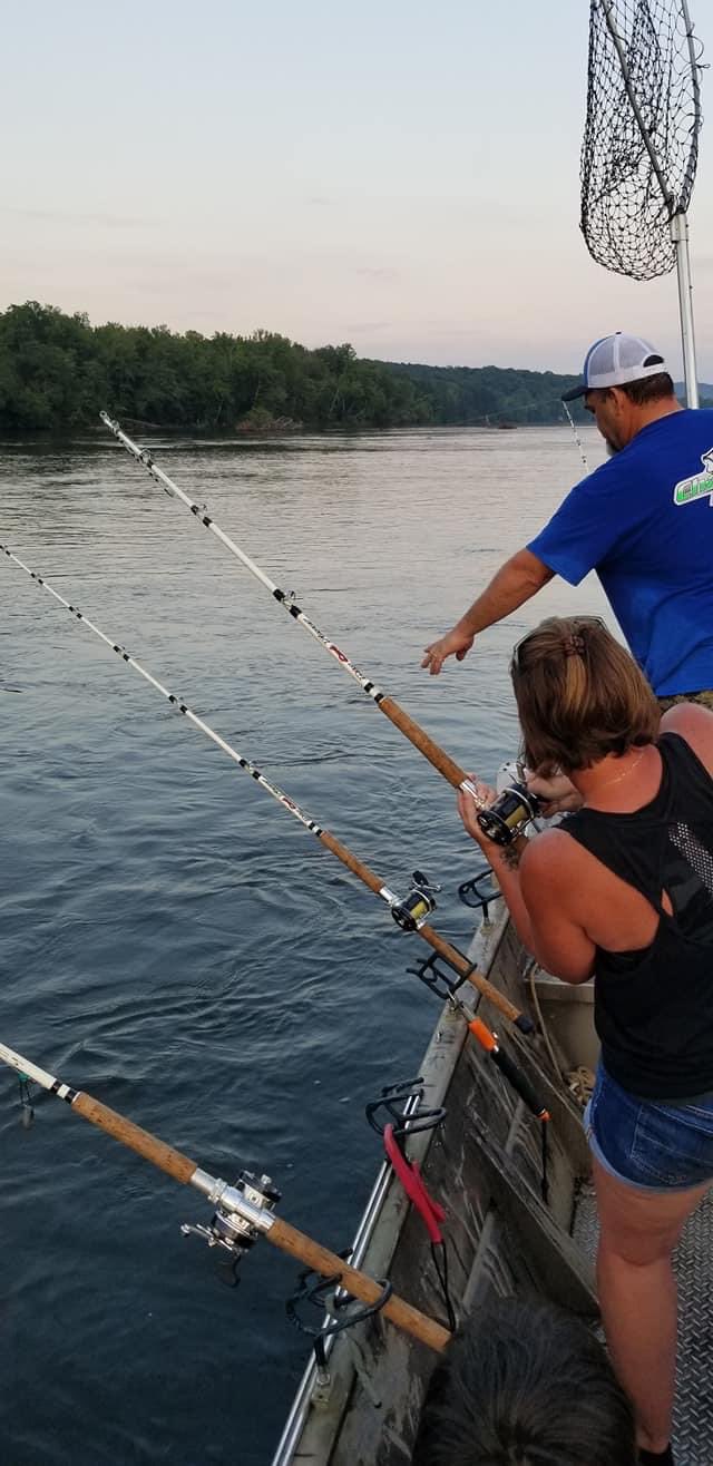 Wicked Cats Guide Service on X: Had a wonderful time last night with  friends, David, Tammy, and Jackson May. Didnt take long and the fish were  on at Tillery. We had great