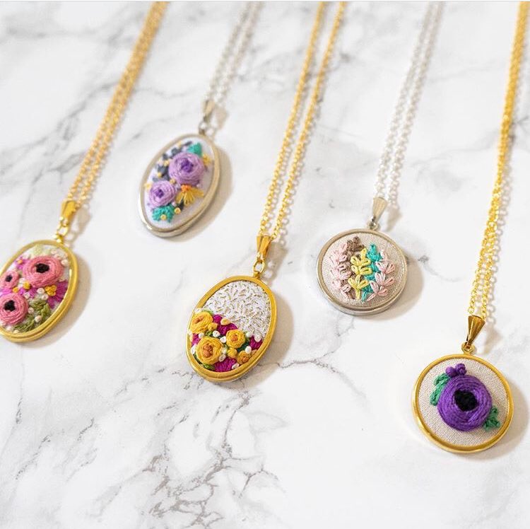 craftlakecity's tweet photo. From sketch✏️to stitch🧵, Kassie of @Lady_Scrib creates each of her pieces by hand with love. Find her embroidered hoops, necklaces and greeting cards at the virtual #clcdiyfest Presented By @HarmonsGrocery, August 7-9! https://t.co/ddoHIREuES