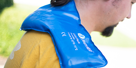 activerecoverye's tweet photo. Summer is here and that means sunny days and warm nightsβmaking the need to stay cool essential. Check out this blog for 4 ways you can use cold packs this summer!
https://t.co/gl4GfOls0v
#staycool #summertime #summervibes #sunshine #coldpacks #myactiverecovery https://t.co/81Ufor6ysw