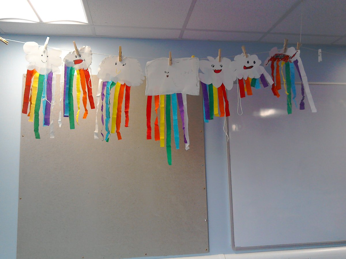 mrssketchmps's tweet photo. Amazing rainbow crafts today #mps https://t.co/hpWCTB11Fw