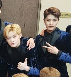 taeil2ne's tweet photo. 📌내가 보려고 만드는 천러&amp;태일이 셀카 모음 및 단체 사진 투샷 모아두기 https://t.co/irilhMKtj6