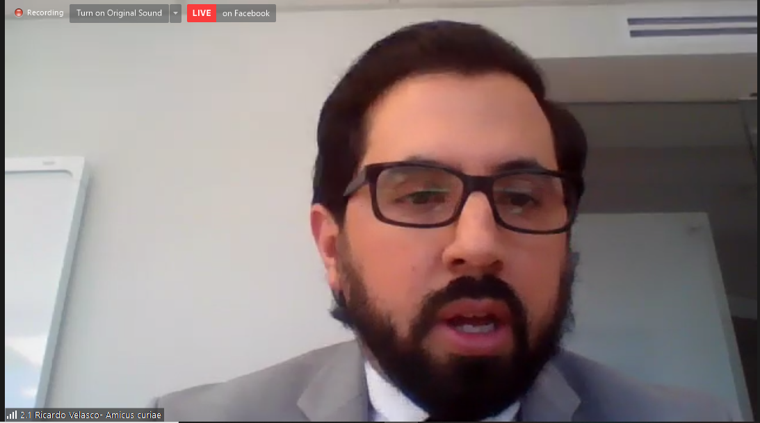 CorteConstEcu's tweet photo. Toma la palabra vía telemática el doctor Ricardo Velasco Cuesta por sus propios derechos en la audiencia pública dentro del caso N° 1229-14-EP, en calidad de tercero con interés en la causa. #CorteConstitucionalEcu https://t.co/Rg1k27CcRS