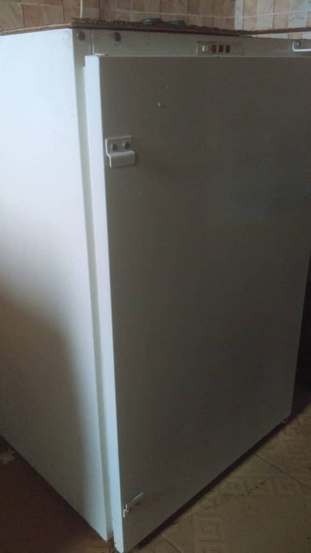 declutter_ng's tweet photo. Item Description: Standing freezer

Selling at: 40,000

Condition: Pre-owned (fast freeze and working perfectly)

Location: Awoyaya, Ibeju-Lekki

_________
Please send a DM if you want to order this item.

#DeclutterNG https://t.co/3ifiYE94dU