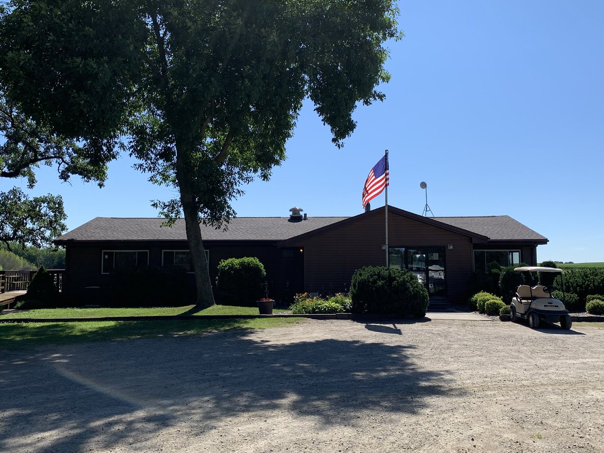 BPCountryClub's tweet photo. It’s a beautiful morning for golf at BPCC! Tell us the best shot you’ve hit out here! #bpcc https://t.co/6aqt96ttGB